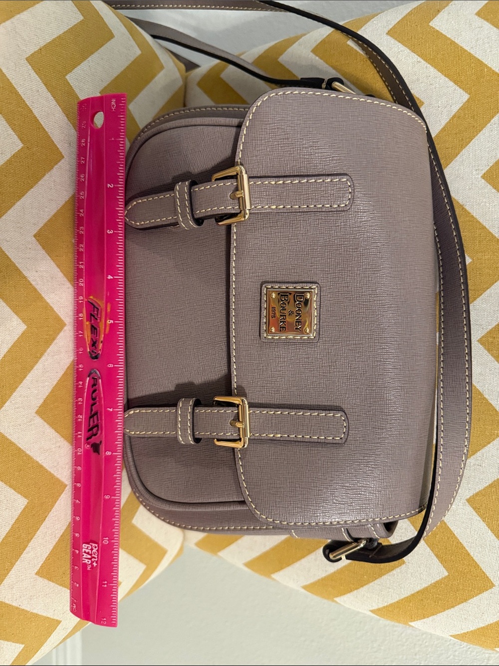 NWOT Dooney & Bourke Taupe Saffiano Leather Small Safari Crossbody Bag. - Picture 4 of 5